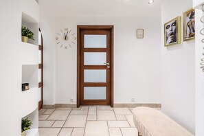 Leilighet – comfort, balkong, byutsikt