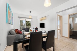 Dining - Cosy 2Br Family Apartment - Mythical Sands Resort (Paralimni)