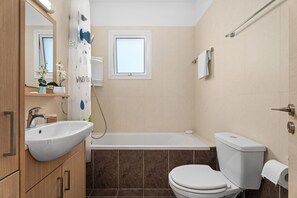 Towels - Sunny 2Br Family Apartment - Mythical Sands Resort (Paralimni)
