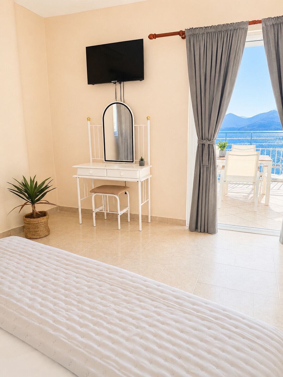 In-room safe, iron/ironing board, free WiFi, bed sheets