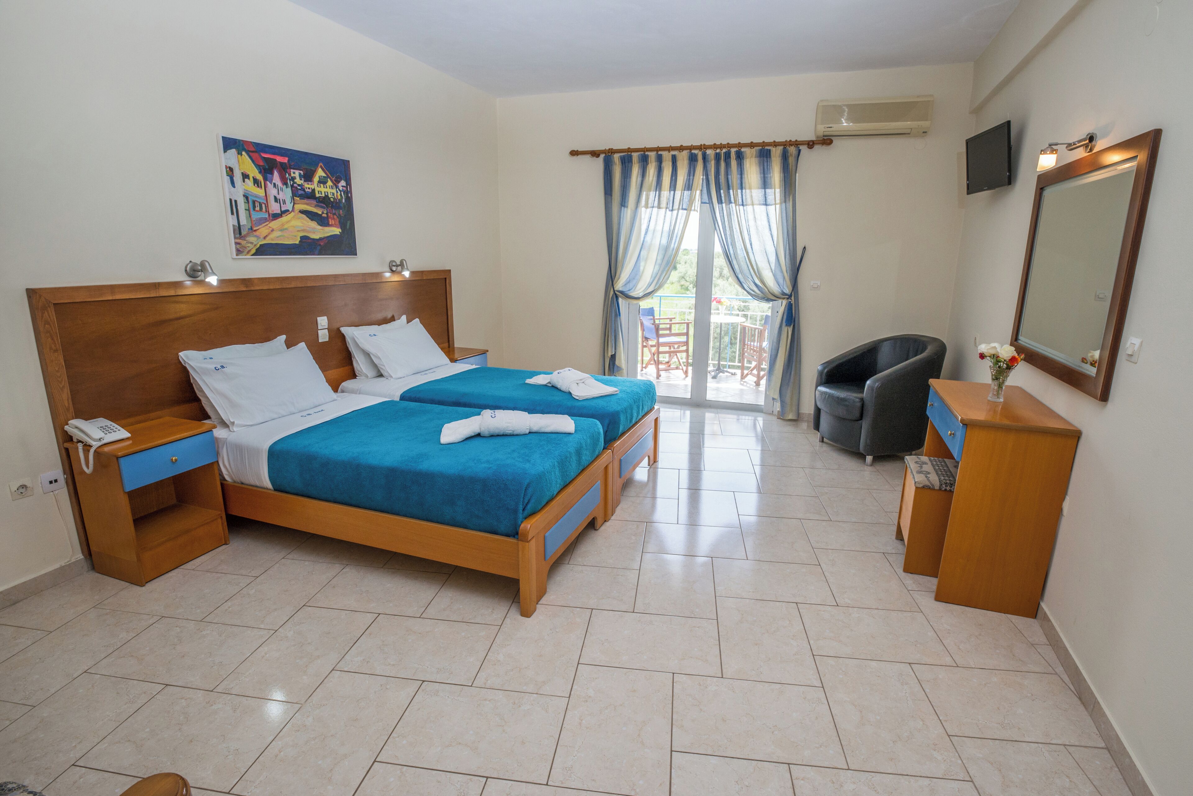 Monolocale, vista mare parziale | Vista dalla camera