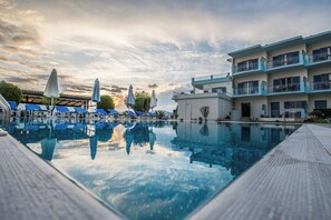 Front of property - Cliff Bay Hotel (Aktio-Vonitsa)