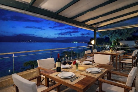 Ristorante. Cliff Bay Hotel