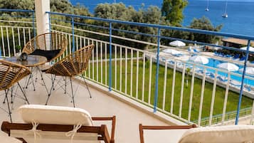 Two Bedroom Apartment Sea View | Terrace/patio