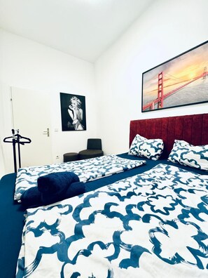 Basic Apartment | Iron/ironing board, free WiFi - Bright 4BR Apt for 8 Near FAC Platz (Vienna)