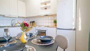 Kaffetrakter/tekoker, mikrobølgeovn, ovn og kokeplater