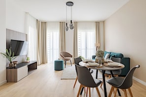 Apartment, Non Smoking | Dining - A60 Apartman Hotel (Budapest)