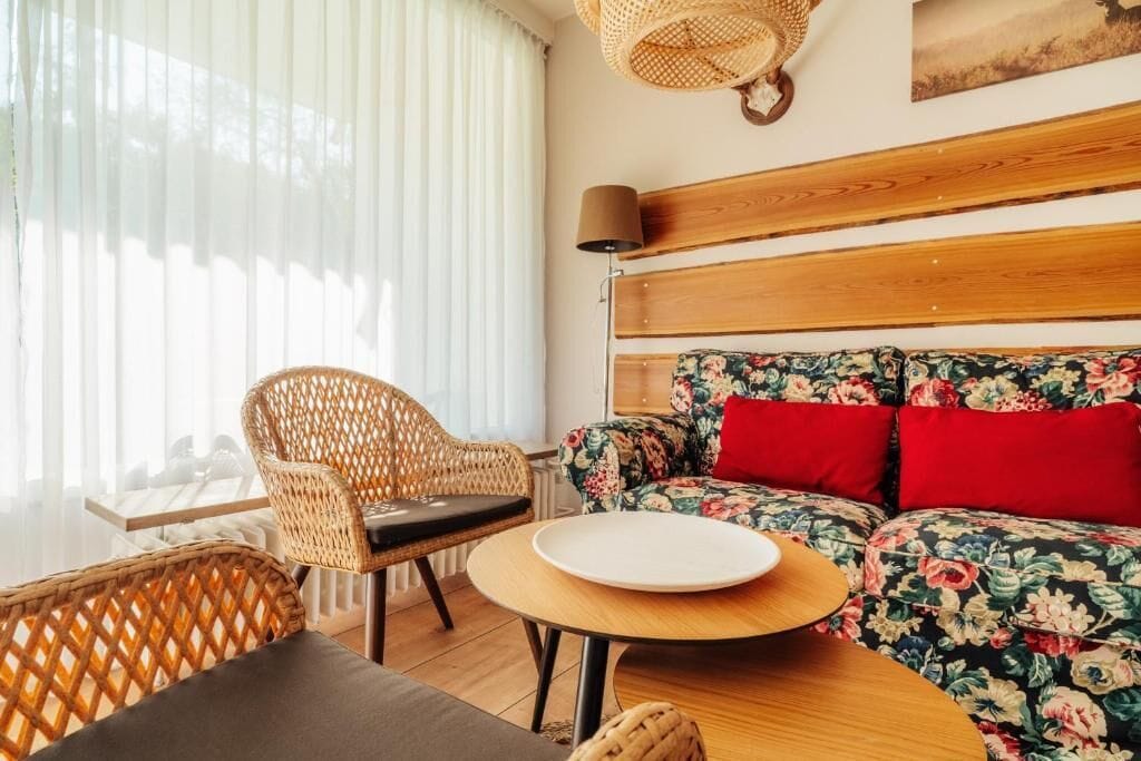 Superior-Doppelzimmer, Balkon, Gartenblick | Wohnbereich