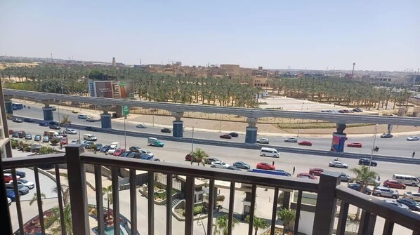 Property grounds - Luxury 2BR • Porto New Cairo • Pool & 3 Baths (New Cairo 1)
