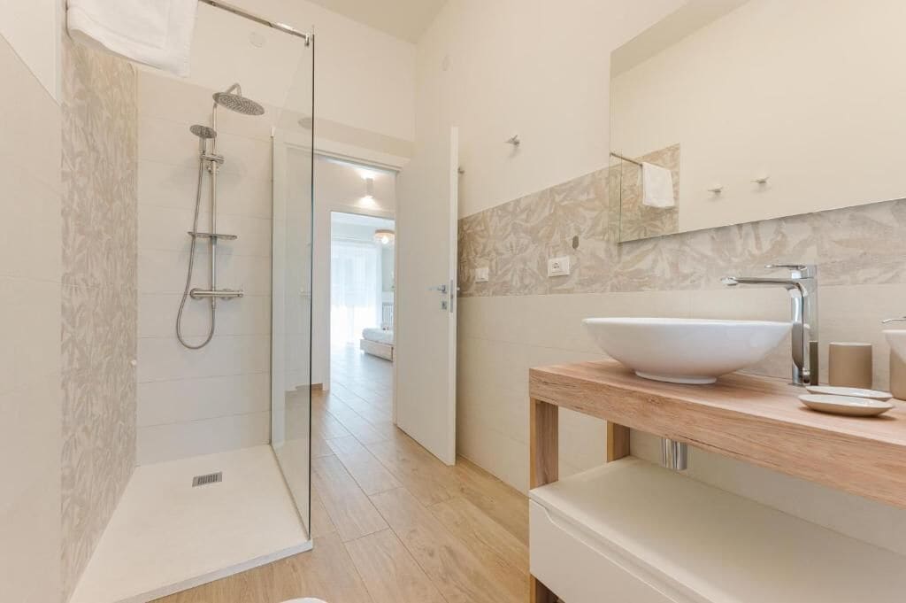 Free toiletries, hair dryer, bidet, towels