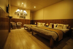 Deluxe Double Room - Latitudee Boutique Rooms (Darjeeling)
