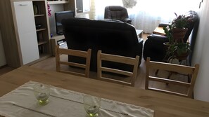 TV, DVD player
