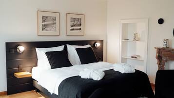 Premium bedding, in-room safe, individually decorated, desk