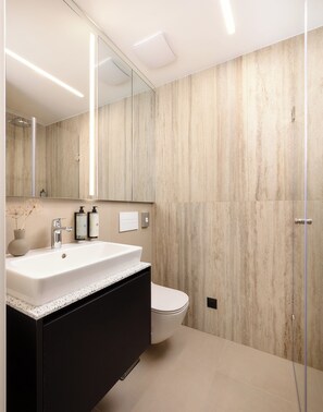 Bathroom - Studio Apartment with balcony (Split)