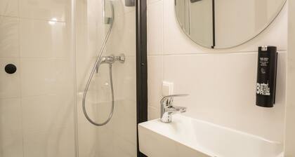 Spacious 1-Bedroom Apartment in Kreuzberg