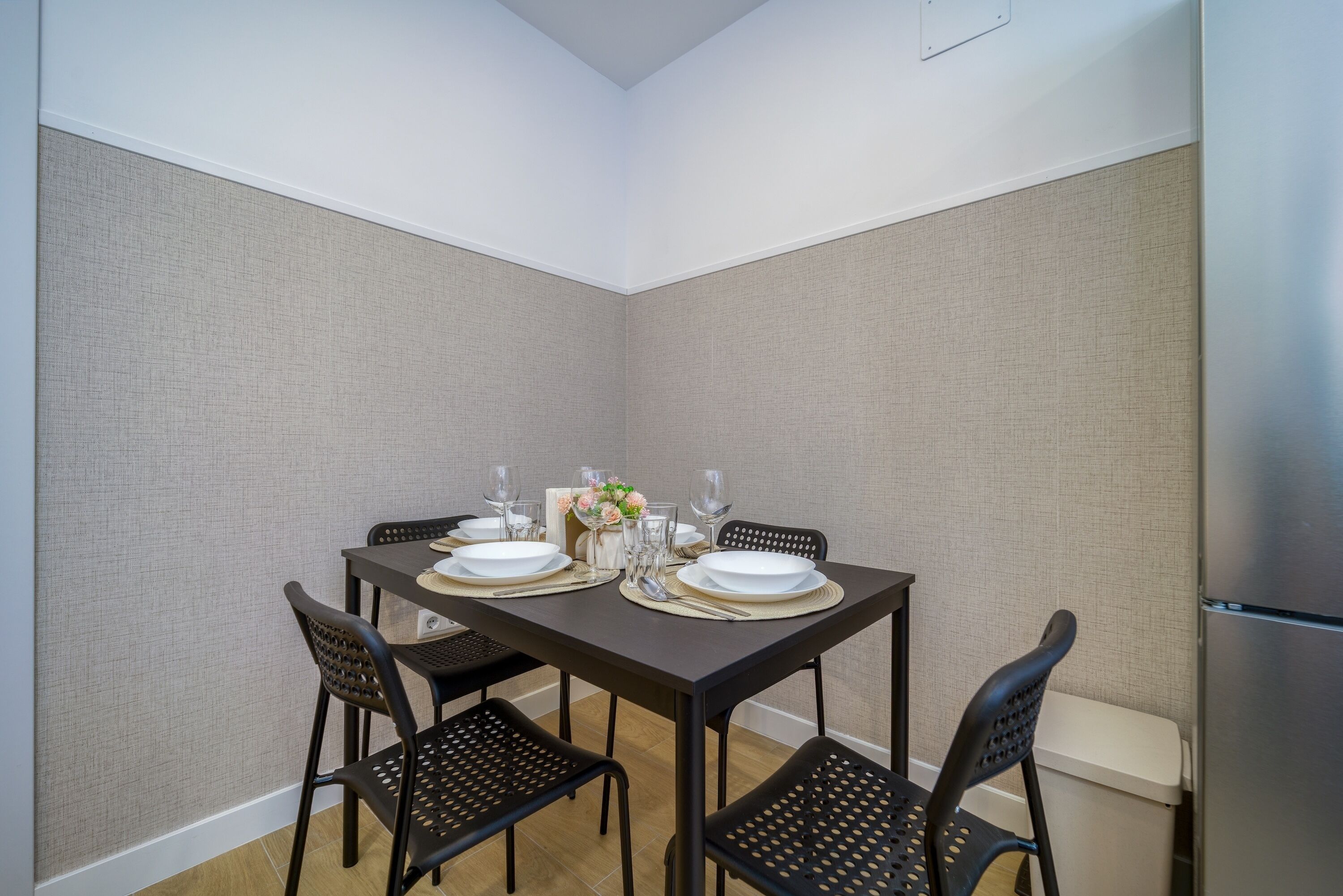 슈피리어 스튜디오 | 다이닝