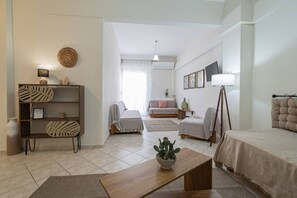 TV, fireplace - MelMare Verde Apartment by RentalsPro (Nea Moudania)
