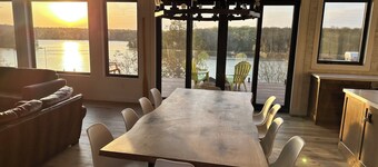 Lakefront Sunset Oasis (sleeps 17)