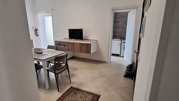 Comfort Apartment, Balcony | Dining