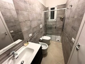 Comfort Apartment, Balcony | Bathroom - Il Lentisco (Lecce)