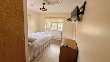 House, 5 Bedrooms