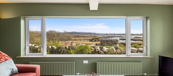 Bun Inbhir cottage with views