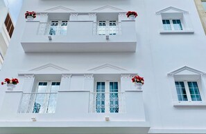 Exterior detail - Apartment in Arrecife, C/ Leon y Castillo. San Ginés Pond (Arrecife)