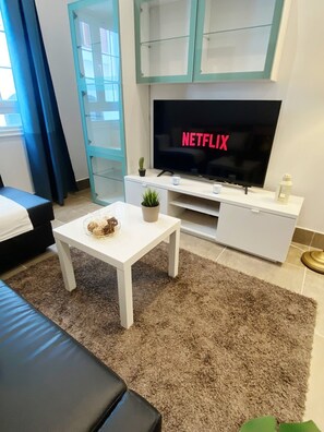 Living area - Apartment in Arrecife, C/ Leon y Castillo. San Ginés Pond (Arrecife)