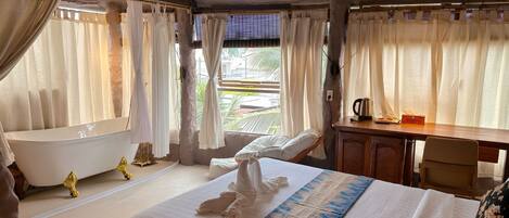 Deluxe Double Room, Beach View | View from room