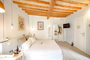 Apartment, City View | Free WiFi - LA CASA DEL VINO-THE WINE HOUSE (Parma)