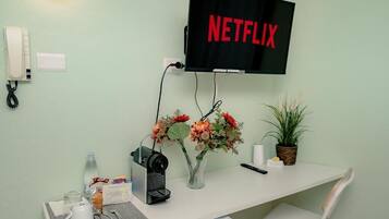 Single Room | Interior