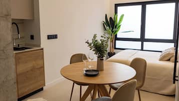 Deluxe-Apartment, Nichtraucher | Speisen