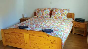 3 Schlafzimmer, Bügeleisen/Bügelbrett, kostenloses WLAN, Bettwäsche