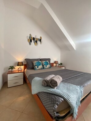 2 slaapkamers, internet, beddengoed