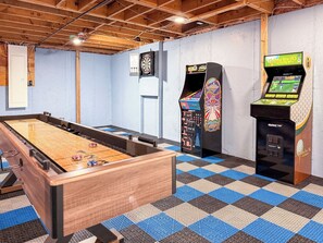 غرفة الألعاب