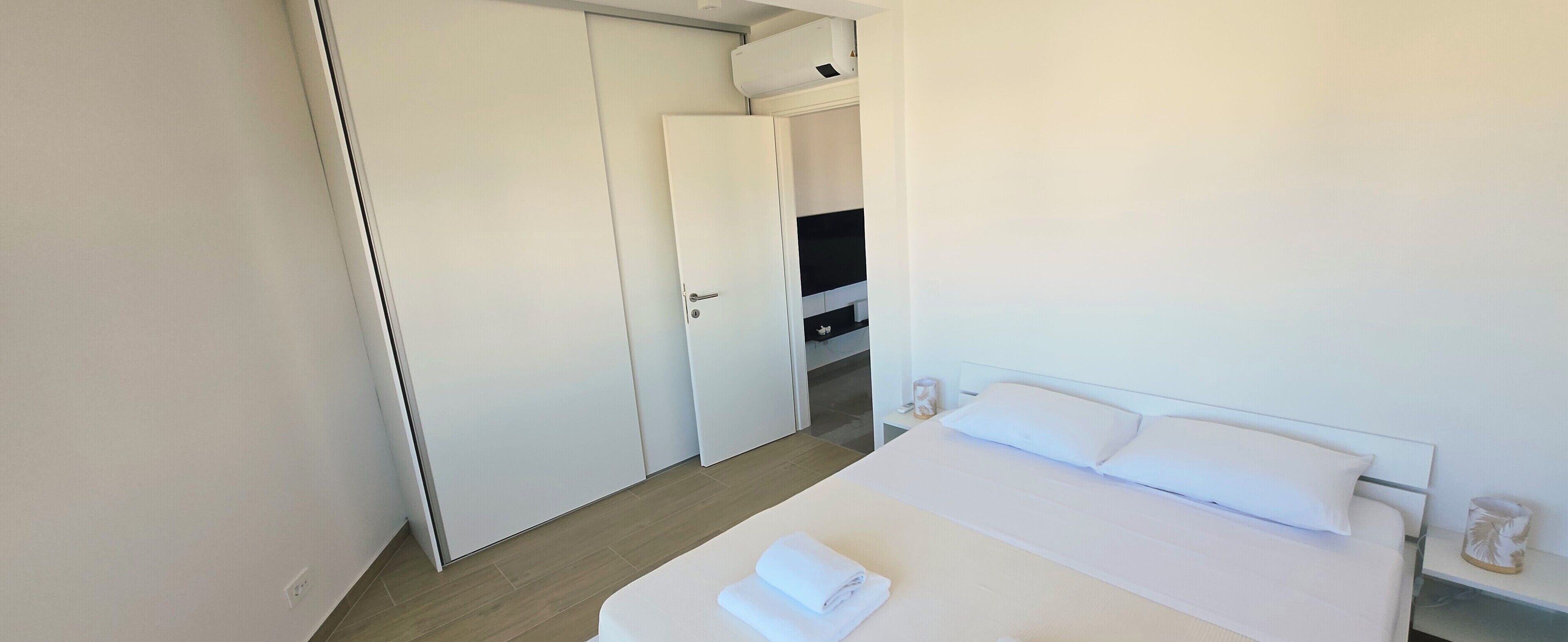 Comfort appartement, 2 slaapkamers, balkon, uitzicht op zee | Een kluis op de kamer, gratis wifi