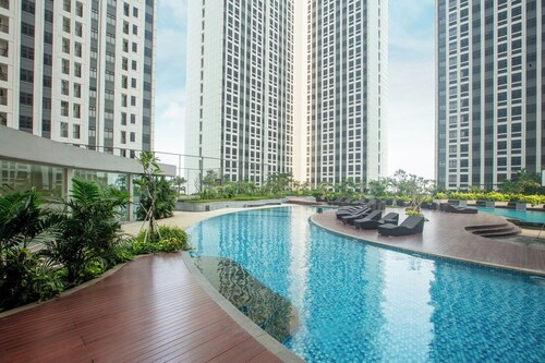 Louis Kienne Suite Cikarang