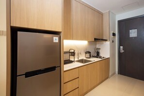 Private kitchen - Louis Kienne Suite Cikarang (Cikarang)