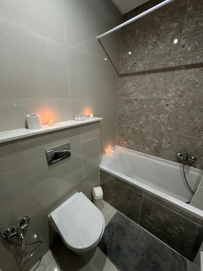 Hair dryer, soap - Exceptional apartment: absolute luxury and comfort (Tunis)