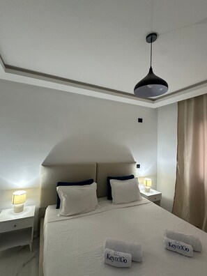 2 habitaciones, tabla de planchar con plancha, internet y ropa de cama 