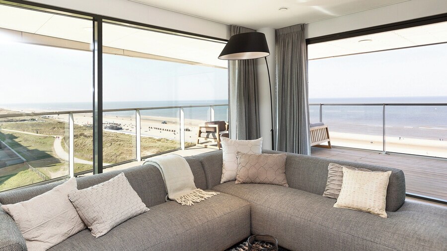Luxury North Sea Retreat With Garage