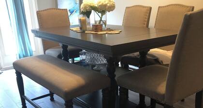 Cozy3-bedroom townhome Sleeps 6-in charming Tomball