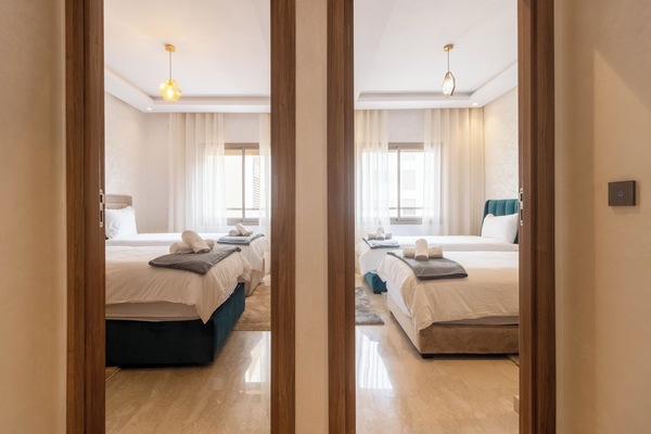 3 habitaciones, tabla de planchar con plancha y wifi gratis