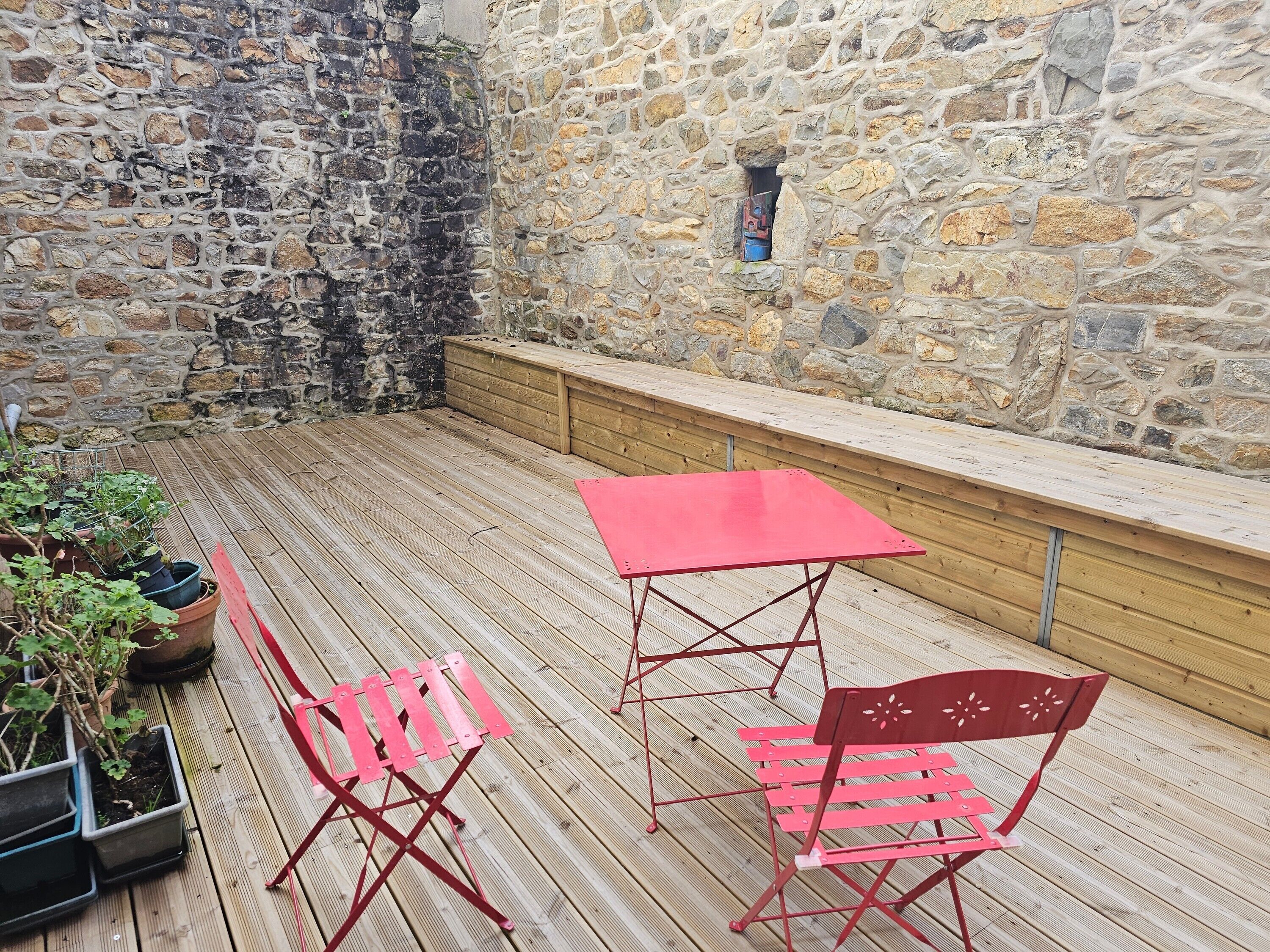 屋外ダイニングエリア