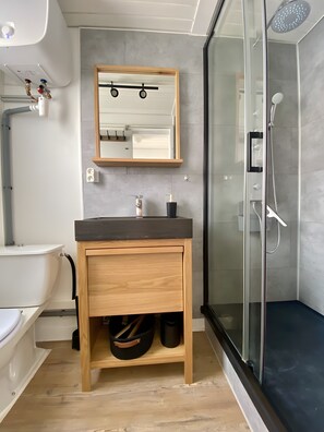 Shower - Apartment 400m from the Beach – Ref 421 (La Tranche-sur-Mer)