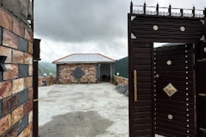 Property grounds - Hotel Comfort Hill (Abbottabad)