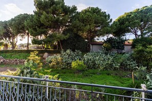 Property grounds - Casa Daniela by Wonderful Italy (Aci Castello)