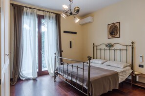 3 chambres, fer et planche à repasser, Wi-Fi gratuit, draps fournis