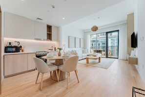 Apartamento exclusivo, no fumadores | Servicio de comidas en la habitación