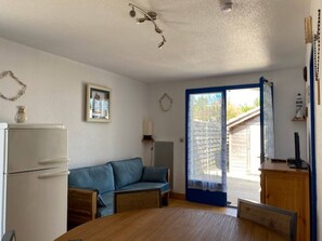 TV - Maison des hortensias – 500m from the Beach (La Tranche-sur-Mer)